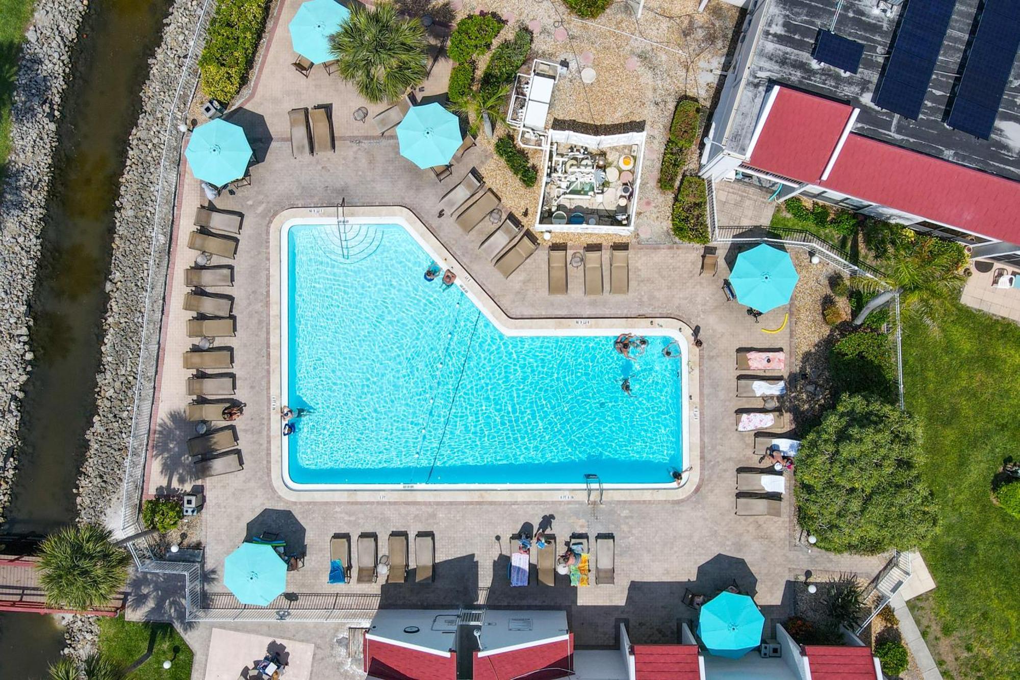 Runaway Bay Condos 布雷登顿海滩 客房 照片